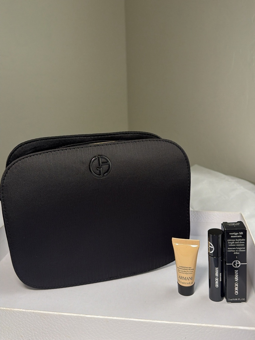 New,unused & authentic Giorgio Armani Black Travel Cosmetic Pouch with Logo set